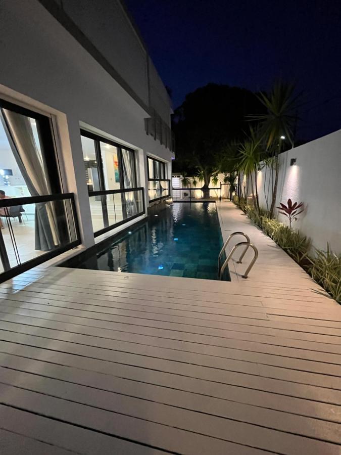 Villa Moderne A Trou-aux-Biches Exteriér fotografie
